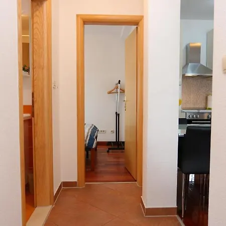 Apartman By The Sea - 16211