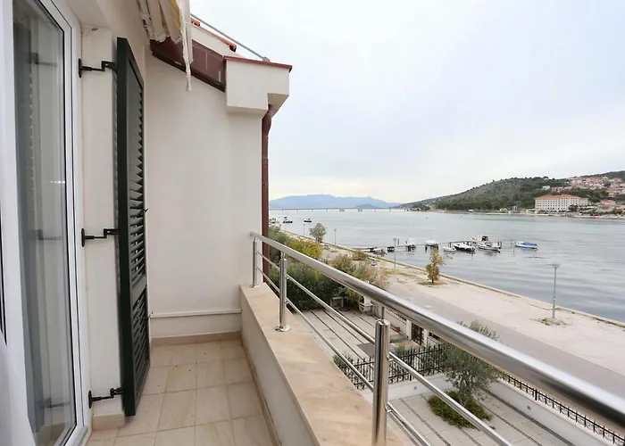 By The Sea - 16211 Apartman Trogir