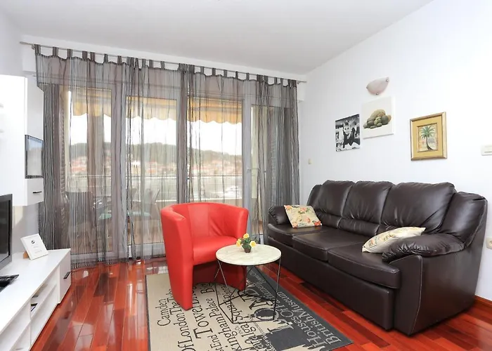 Apartman By The Sea - 16211 *