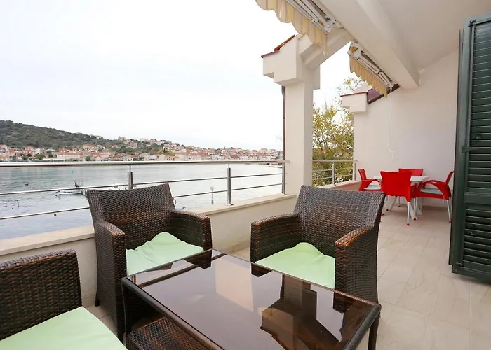 By The Sea - 16211 Apartman