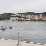 By The Sea - 16211 Appartement Trogir
