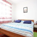 By The Sea - 16211 Appartement *