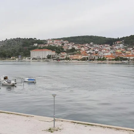 By The Sea - 16211 Apartman Trogir