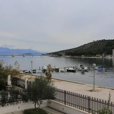 By The Sea - 16211 Apartment Trogir