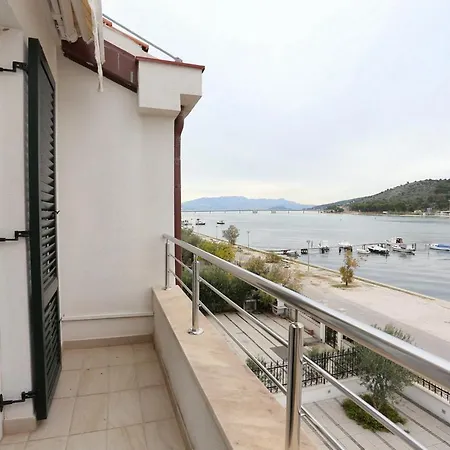By The Sea - 16211 Apartman Trogir