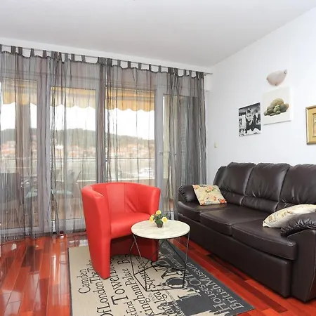 Apartman By The Sea - 16211 *