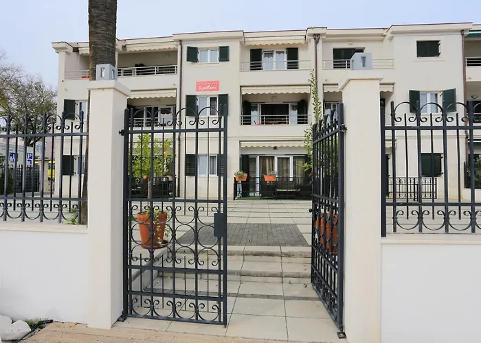 Appartement By The Sea - 16211